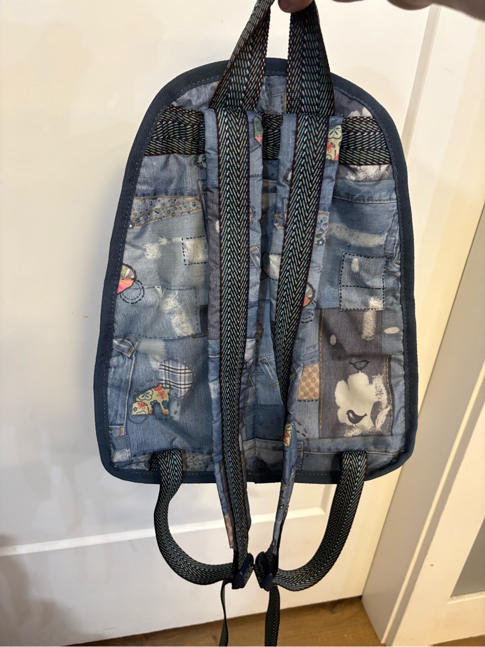 LeSportsac Denim Patch Print Backpack in Blue with Cosmetic Pouch Bag Like New - Picture 2 of 10